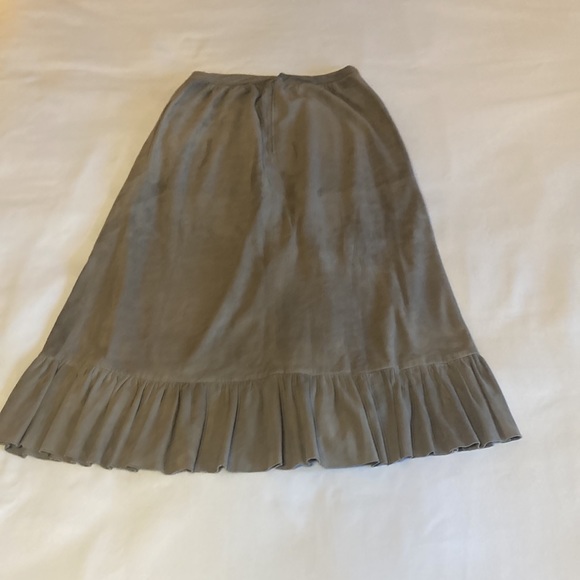 Alicia Herrera for OSHWAKON vintage suede skirt. - Picture 10 of 11